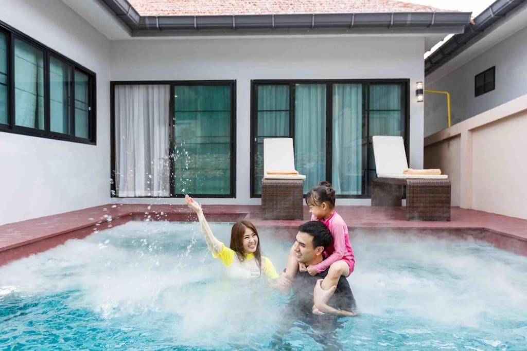 Pool Villa With Warm Water Ban Mae Kon Exterior photo